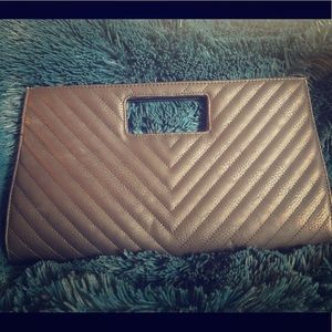 🖤Black Chevron Stitching Clutch NWOT🖤👝👑